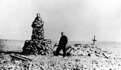 Grave and cairn of Const. A.J. ("Frenchy") Chartrand at Pasley Bay, summer 1942